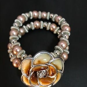 Brown/ tan beaded flower bracelet